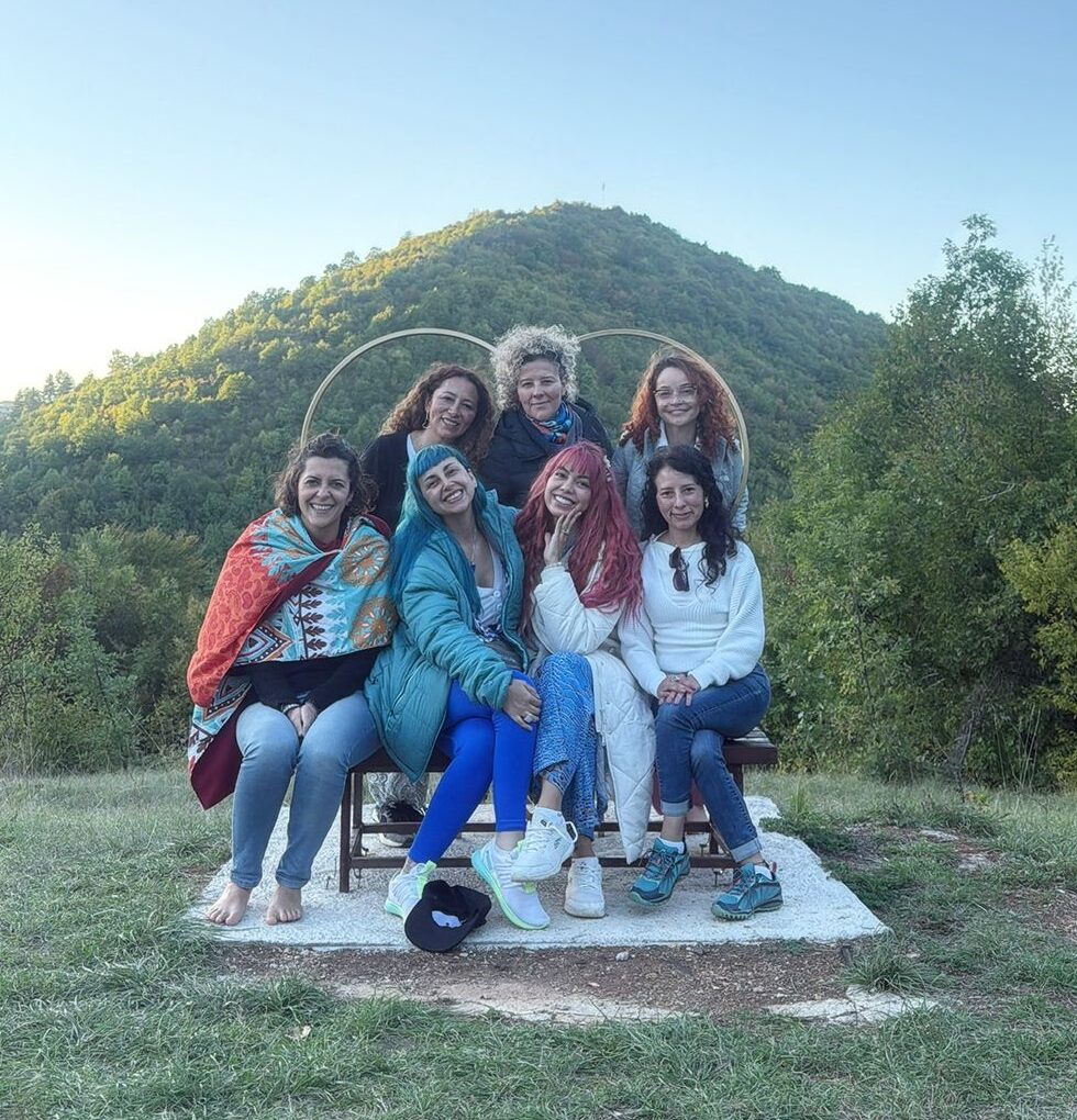Grupo de mujeres en el Retiro espiritual a Bosnia 2025
